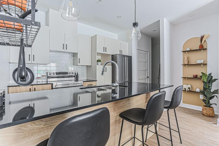 4 1/2 À LOUER - JOLIETTE - APPARTEMENT À LOUER 4
