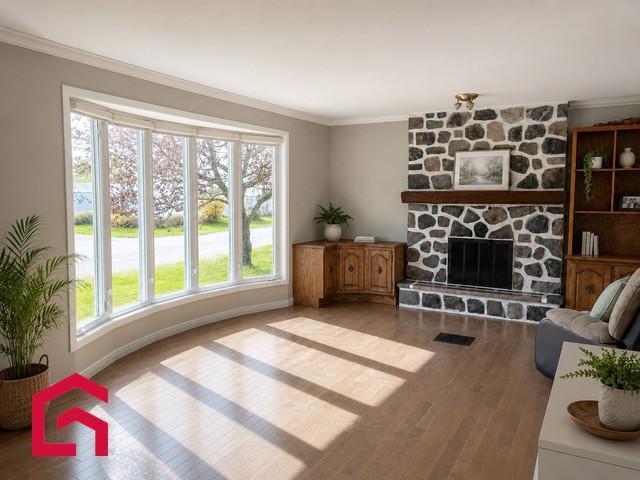 2090 Rue Huguette — photo 3