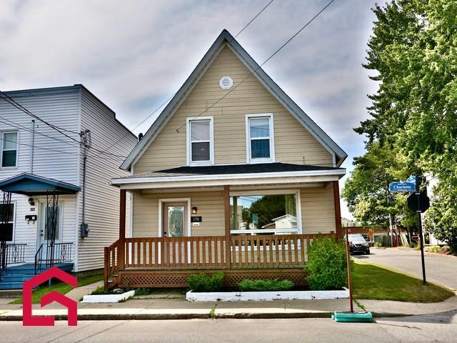 174 Rue Charlotte — photo 2
