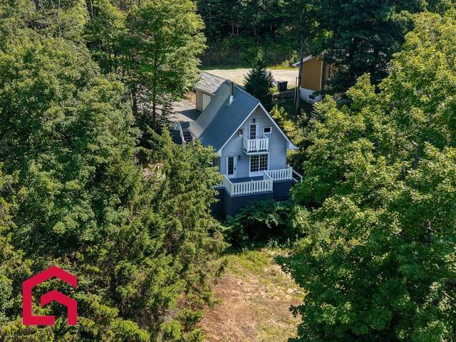 1170 Ch. de la Montagne — photo 1
