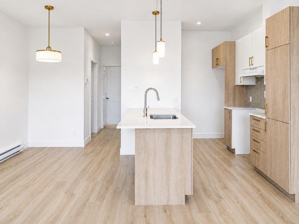 202 Rue Godon Ouest — photo 1