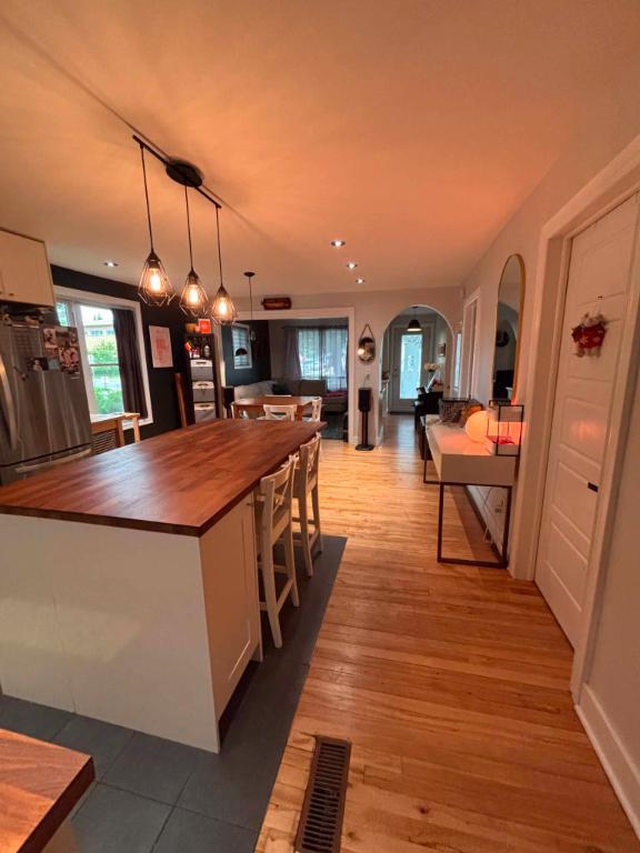 428 Rue Notre-Dame — photo 3