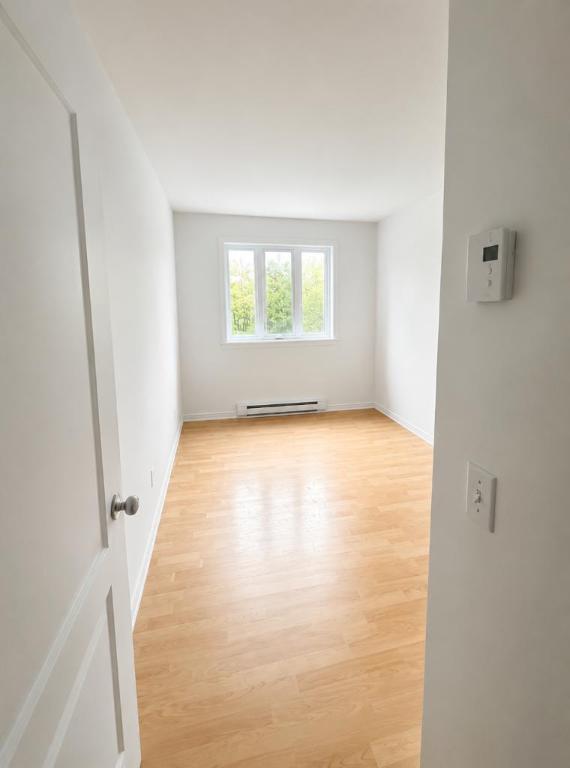 2 CH - 1 SDB - Saint-Lambert - $1,800 /mo 5