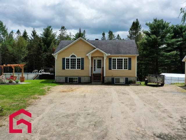2323 Rue des Épicéas — photo 1
