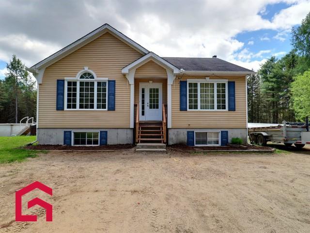 2323 Rue des Épicéas — photo 3