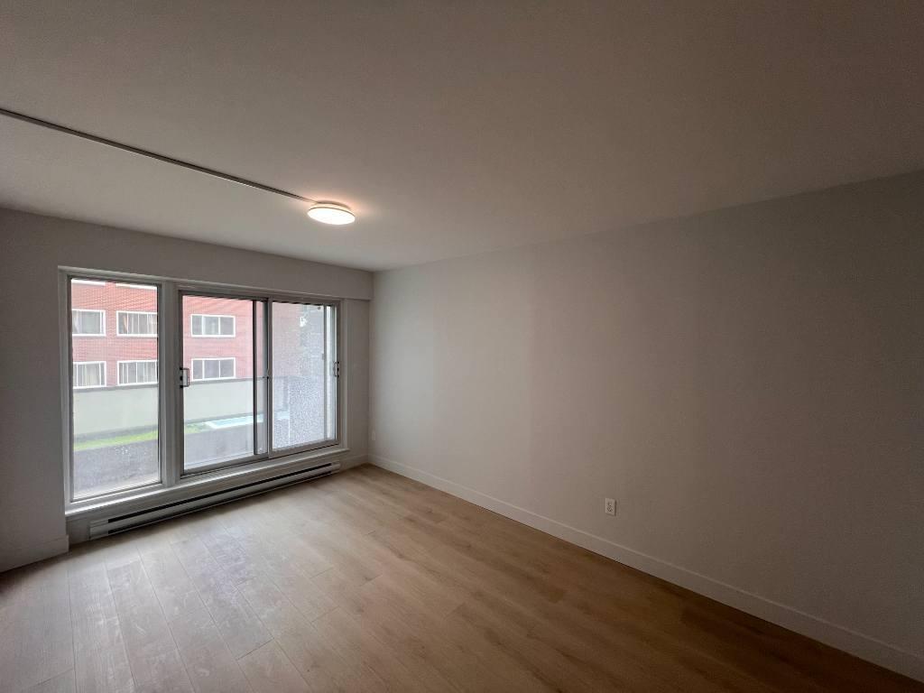 5775 Chemin de la Côte-des-Neiges — photo 1