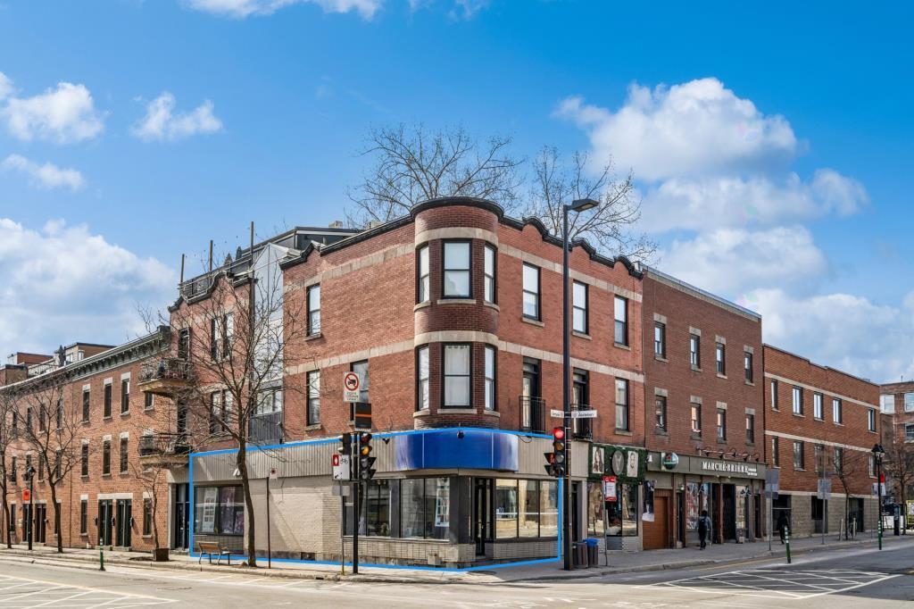 1036 Rue Ontario Est, Montréal, QC, Canada — photo 1