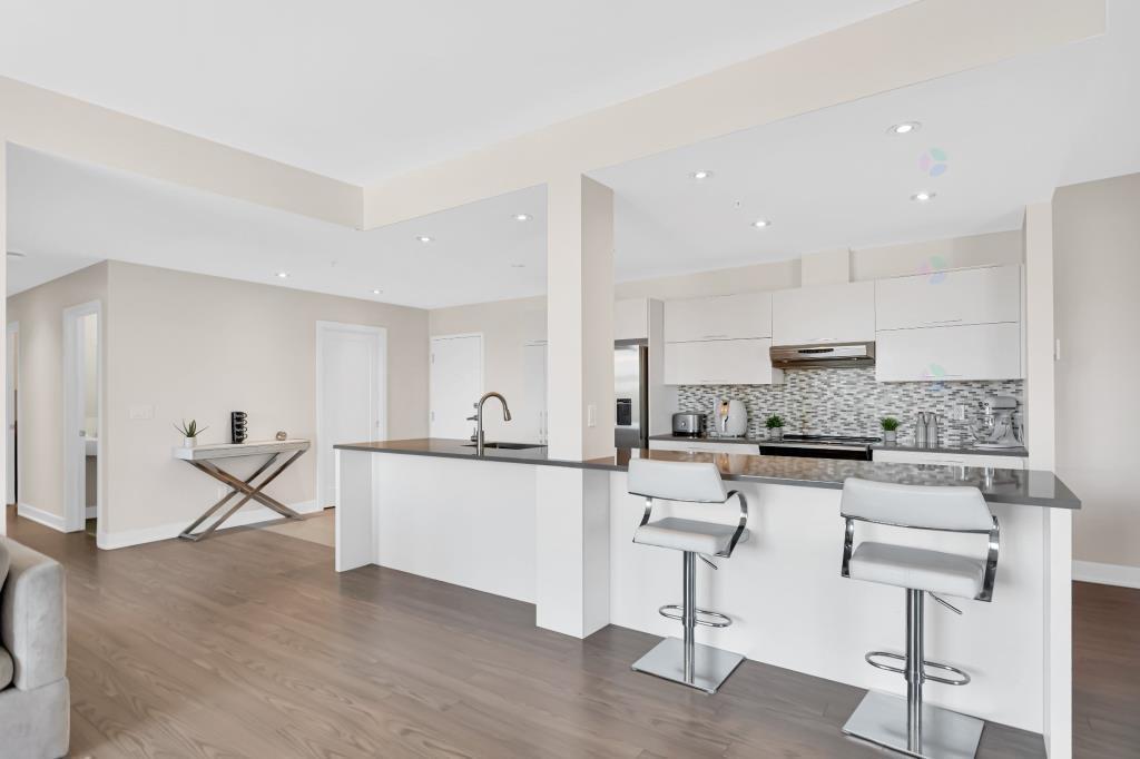 270 Montée Saint-Régis app. 301, Saint-Constant, QC, Canada — photo 2