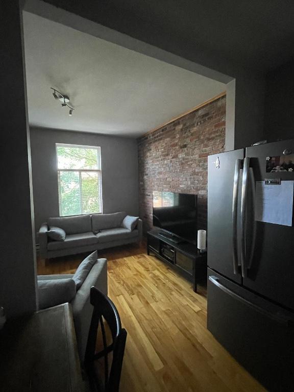 3743 Rue Evelyn — photo 3