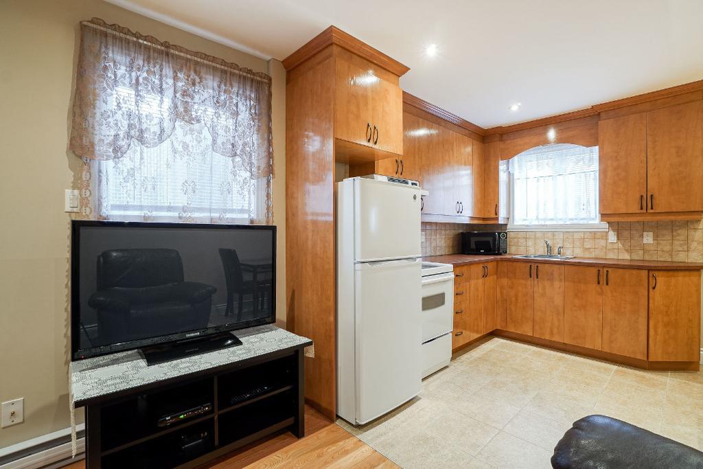 1-929 Rue Préfontaine — photo 1