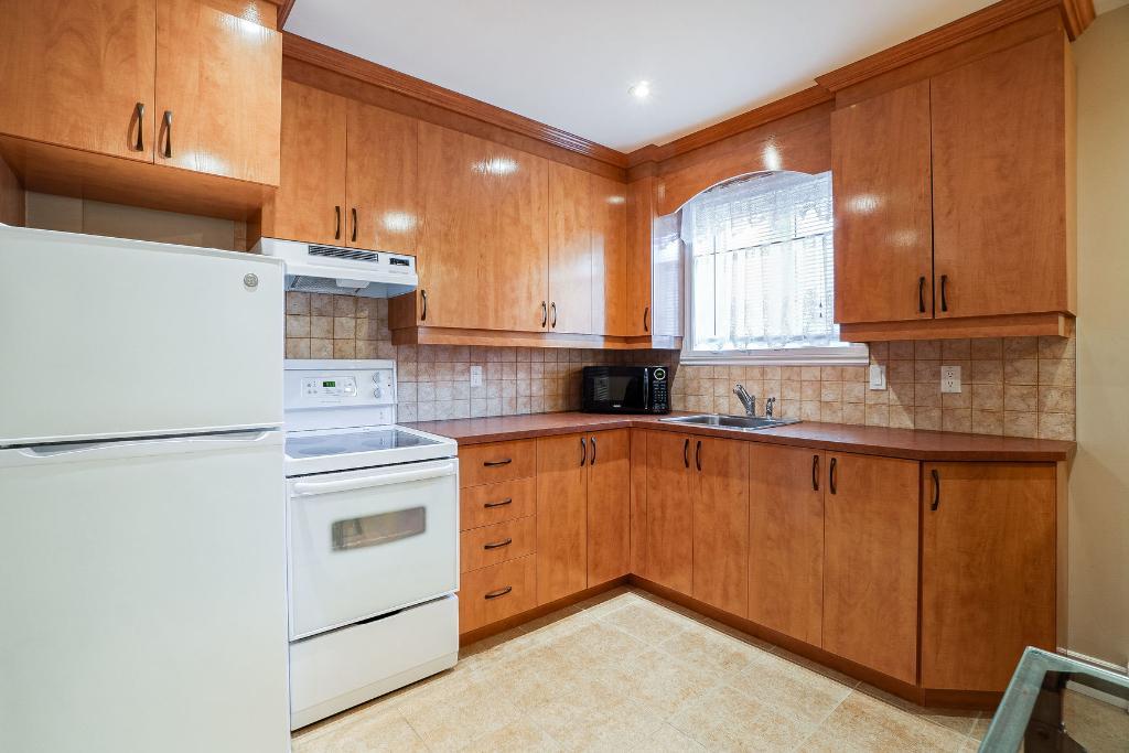 1-929 Rue Préfontaine — photo 2
