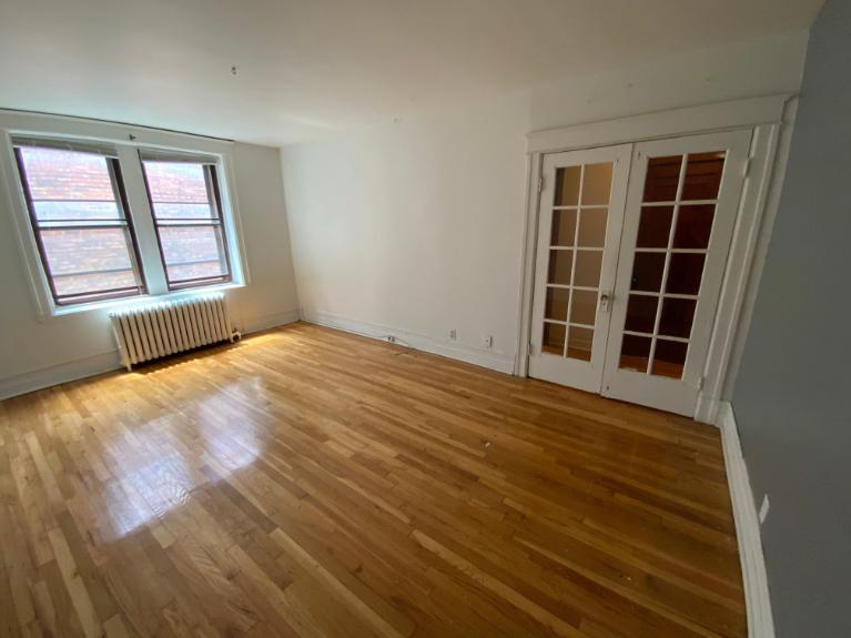 3410 Avenue Hingston — photo 1