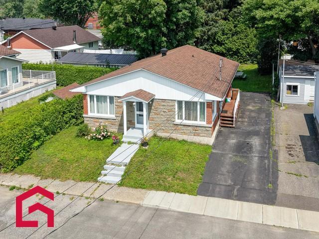 2555 110e Avenue — photo 3