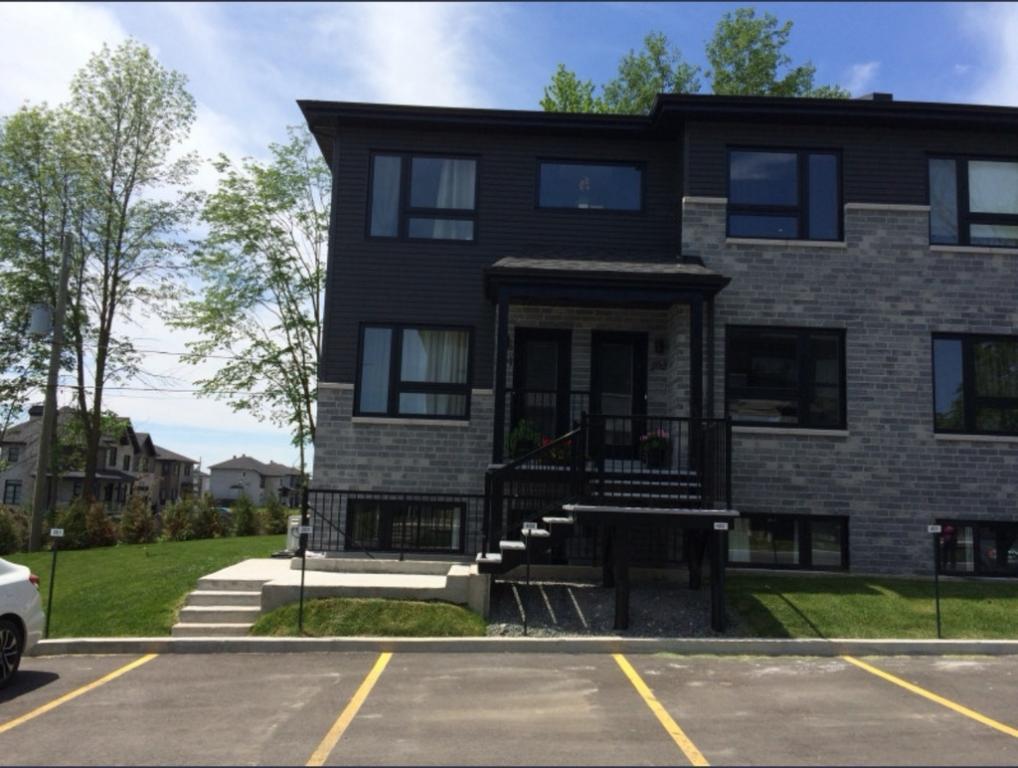 14435 Rue des Saules Mirabel — photo 1