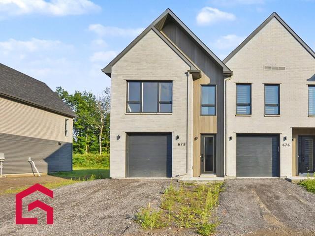 678 Rue Caron — photo 1