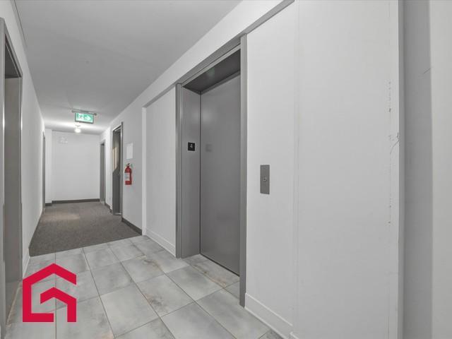 10085, App. 406 — photo 3