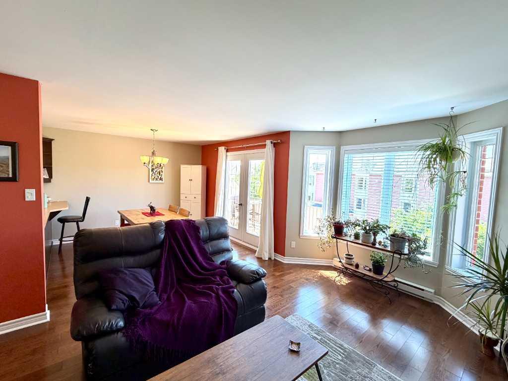 15852 rue Victoria — photo 2