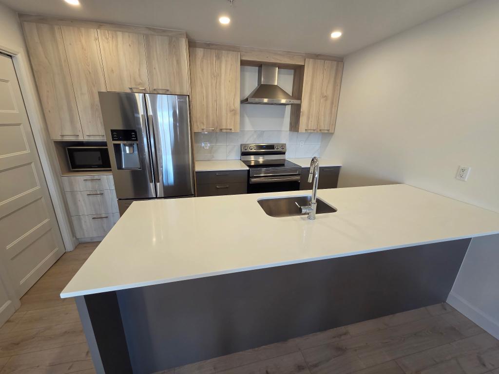 Cession de bail - Condo locatif 4 1/2 + Lévis (Desjardins) ***1 mois gratuit**** Animaux acceptés. 4