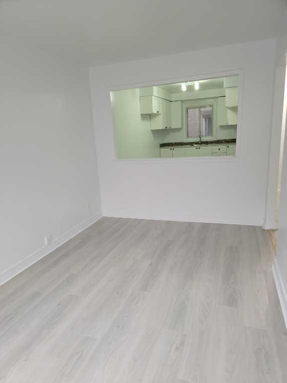 Beau 3 et demi ,A ROSEMONT, libre presentement. 5
