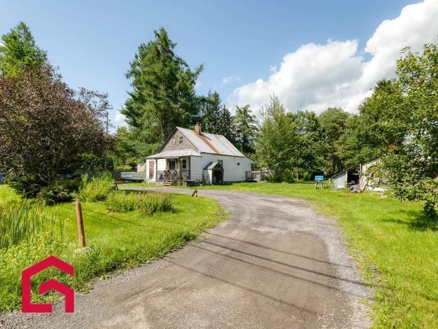 110 Ch. Montcalm — photo 1
