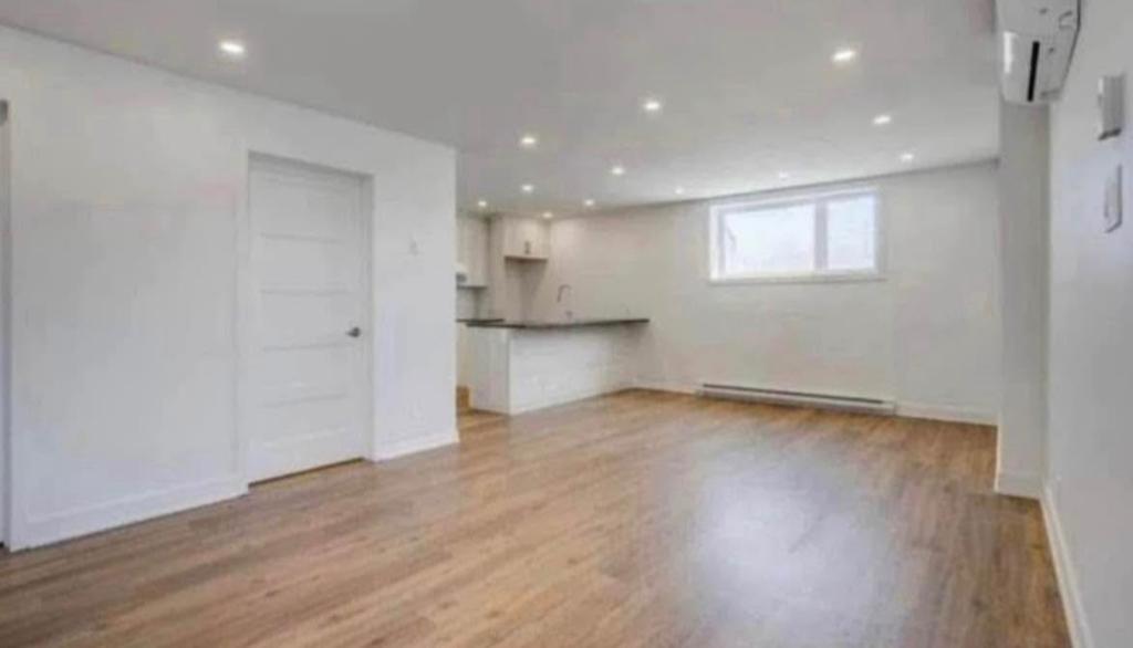 Beaux 4 1/2 rue Lasselle - Huntingdon 5