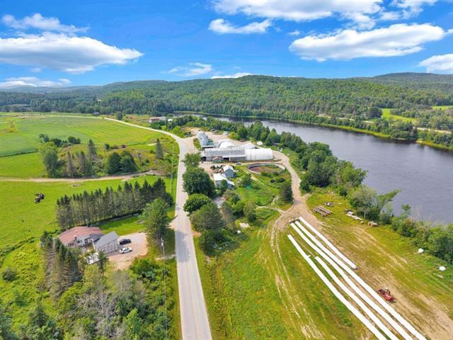 55Z Ch. de la Rivière-Gatineau S. — photo 1