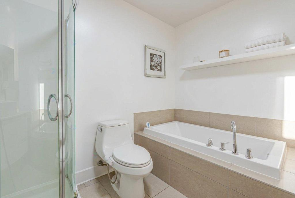 9125 Rue Airlie — photo 3