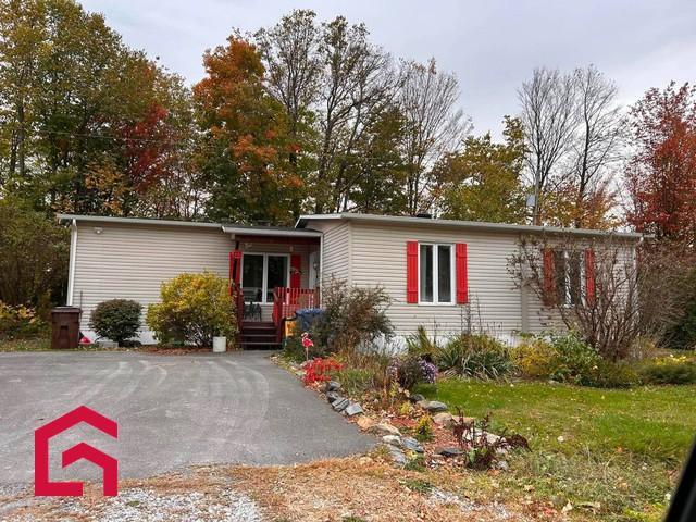 112 1re Avenue — photo 1