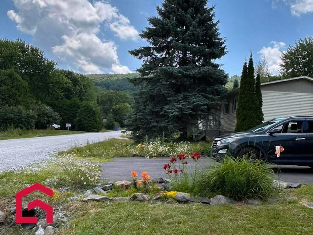 112 1re Avenue — photo 2