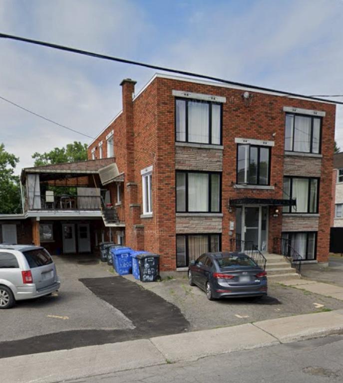 10 Rue Waddell Ste-Thérèse — photo 1