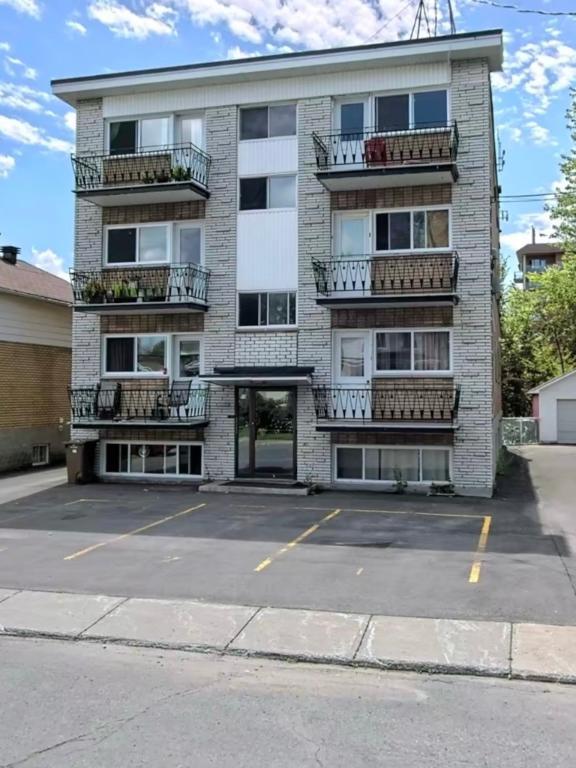 10 Rue Hogue Ste-Thérèse — photo 1