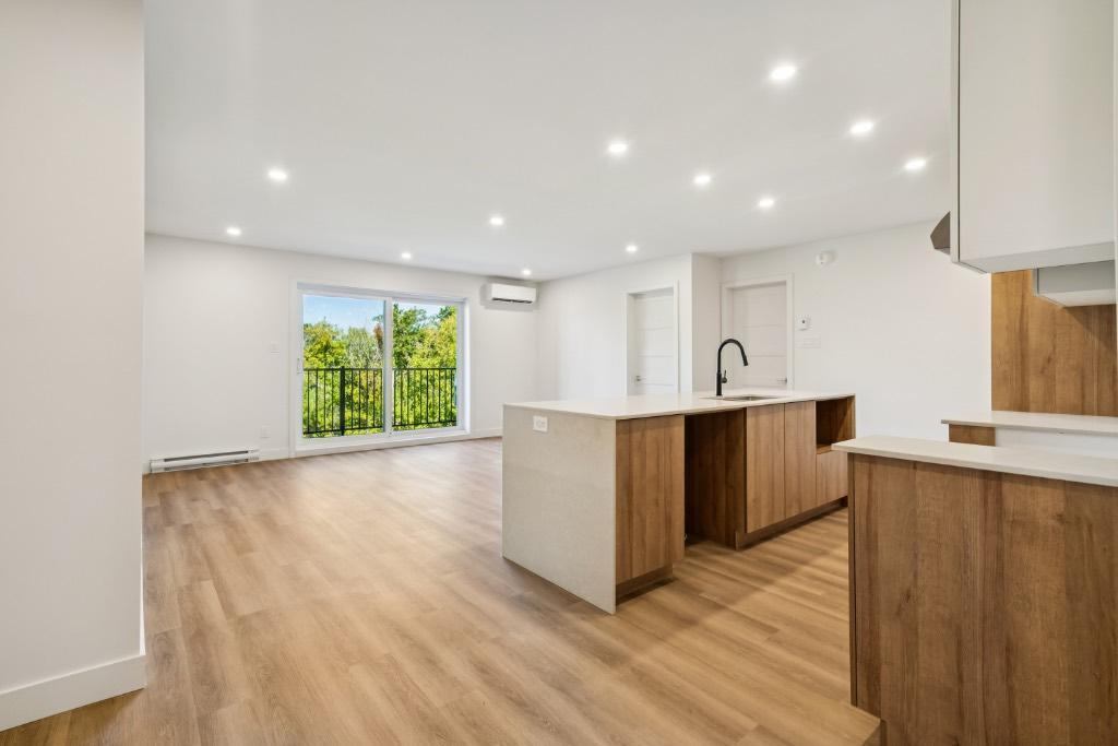 5 1/2 sur la rue Henderson, Huntingdon 4