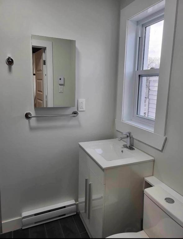 210 Rue Saint-Jean-Baptiste — photo 3