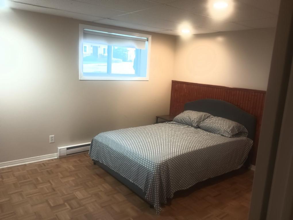 GRANGE CHAMBRE À LOUER TOUT INCLUS– RIVIÈRE-DES-PRAIRIES- Montreal 5