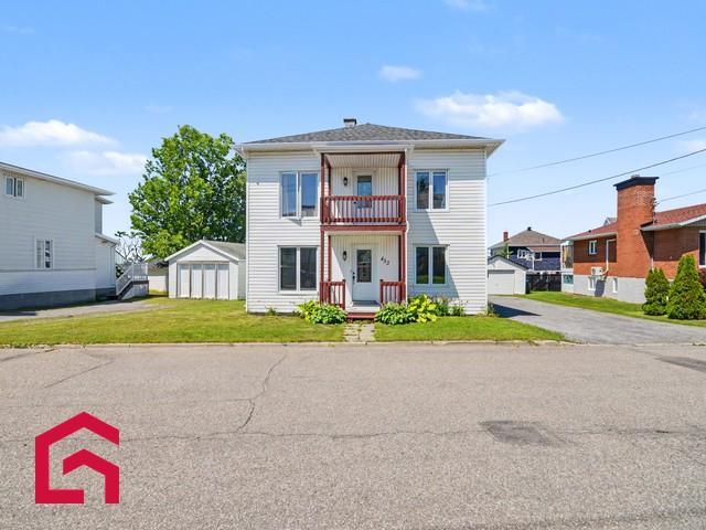 452 454 Rue St-Yves — photo 2