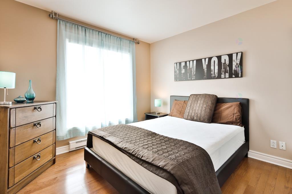 Condo de bonne dimensions à louer  (966 pc), disponible le 1er  sept 5