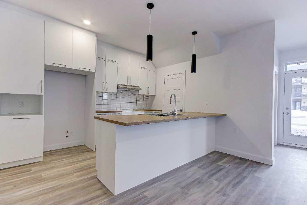 2340 Rue des Seigneurs Ouest — photo 2