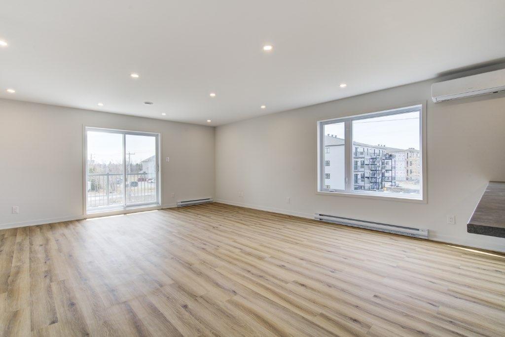 4 1/2 au 87 rue West, Huntingdon 4