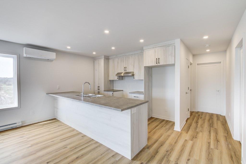 4 1/2 au 87 rue West, Huntingdon 5