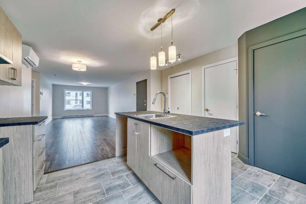 360 Rue William — photo 2