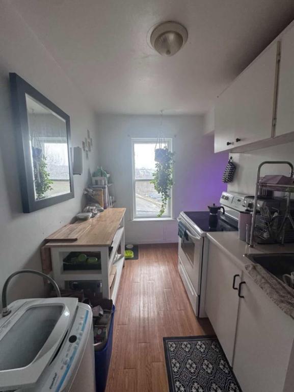 CESSION DE BAIL - 3½, SHERBROOKE CENTRE-VILLE  Loyer : 695 $ par mois 4