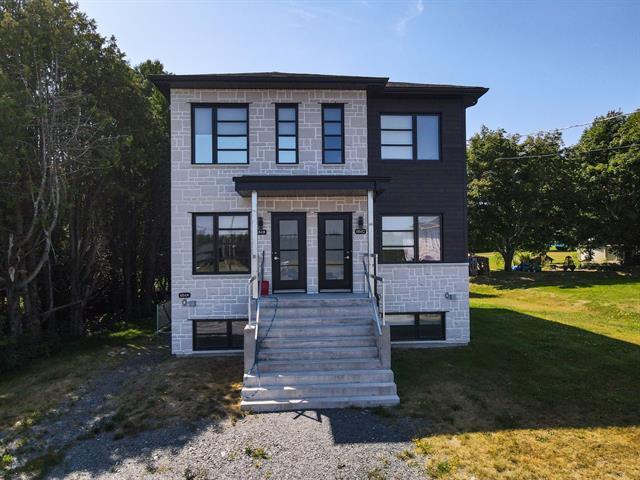 484 Rue Champagne — photo 3