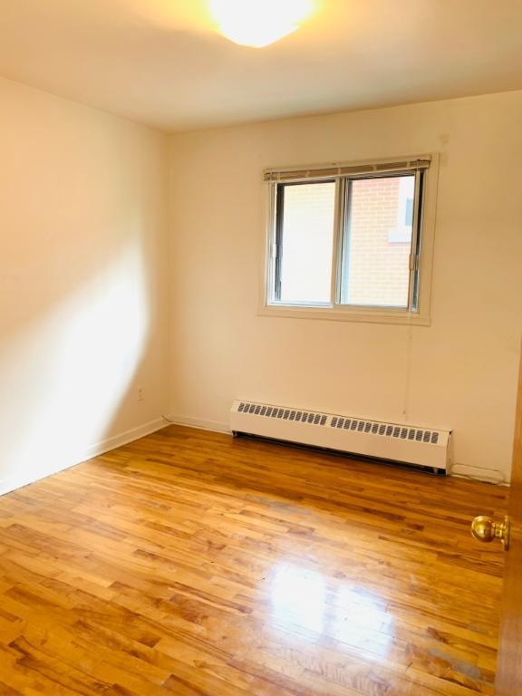 Ahuntsic-3 chambres lumineuses (4electro+chauffe eau ) — photo 3