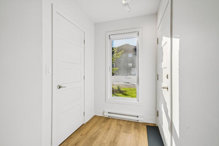 2 CH - 1 SDB - Salaberry-de-Valleyfield - $1,425 /mo — photo 3