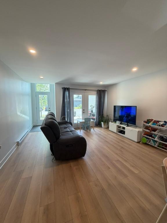 ***PREMIER MOIS GRATUIT*** Appartement 5 1/2 — photo 2
