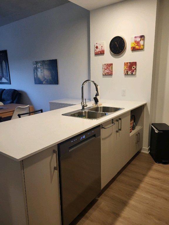 REZ-DE-CHAUSSÉE 3 1/2 GARAGE INTÉRIEUR 4