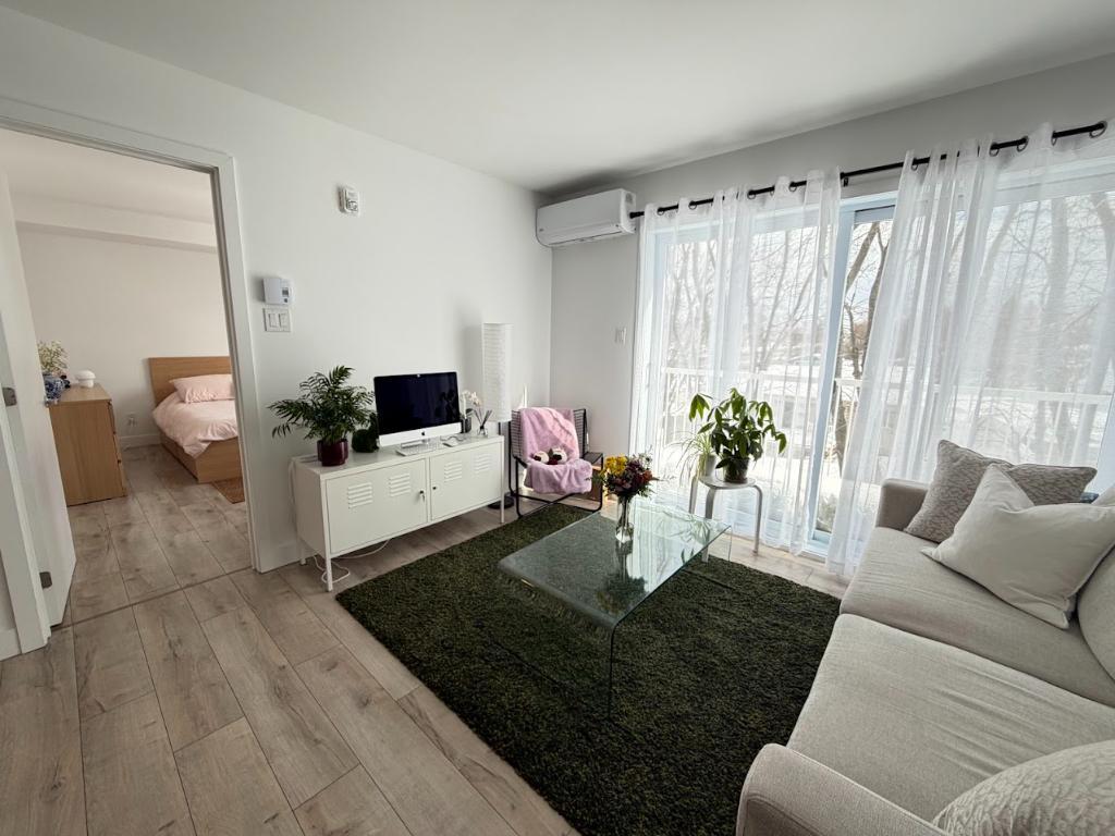APPARTEMENT**3 ½* *NOUVEAU* au coeur de Ste-Foy 4