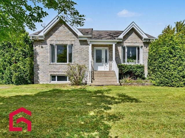 1725 Rue Bouvrette — photo 1