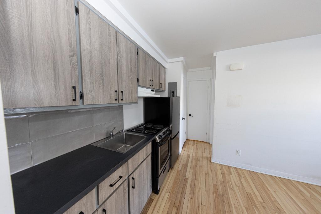 245 Avenue Ducharme — photo 1