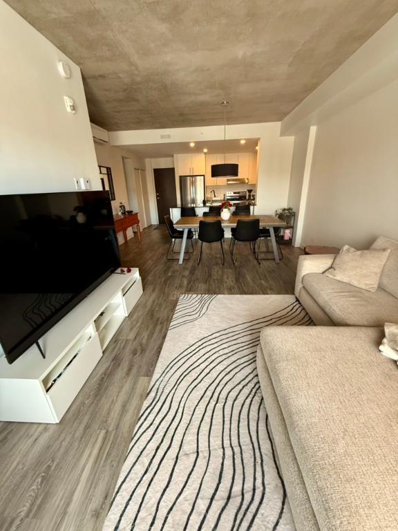 Appartement 3 1/2+ avec droit aux animaux! 3